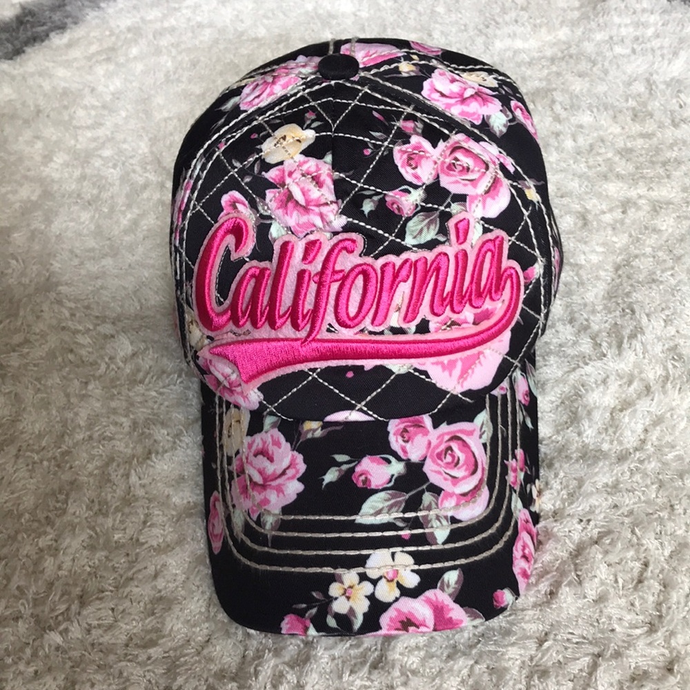 Robin Ruth California hat